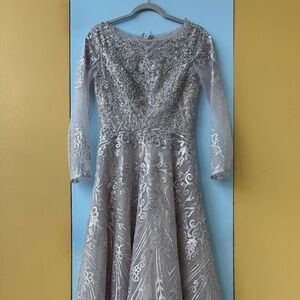 LARA New York Gown Size 4